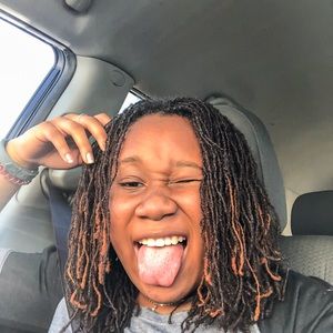 Meet your Posher, Bailey